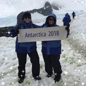 Meet your Posher, Dana